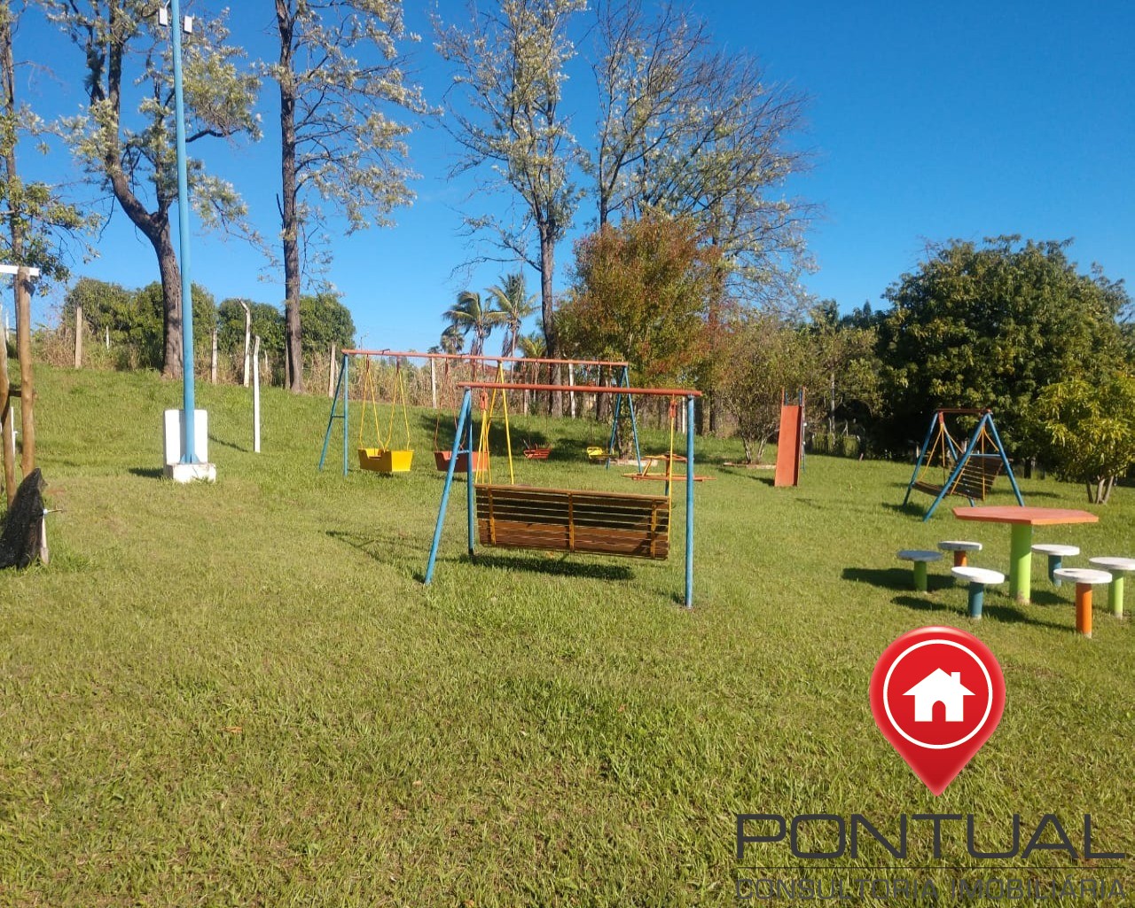 Chácara a venda em Marilia no Parque Serra Dourada (Ref.:CH00020) - VISITE E COMPRE COM PONTUAL SUA IMOBILIÁRIA EM MARÍLIA