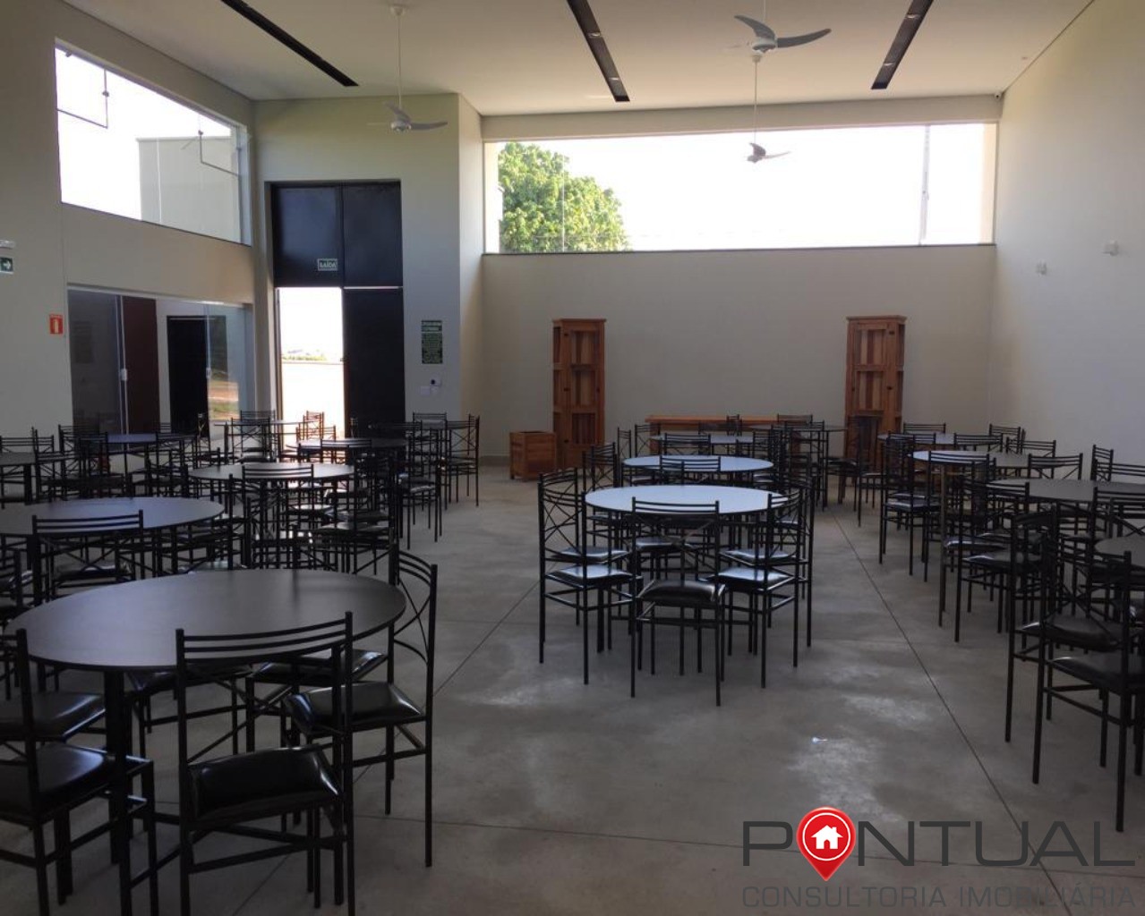 Salão comercial a venda em marilia com 300m² distrito indust