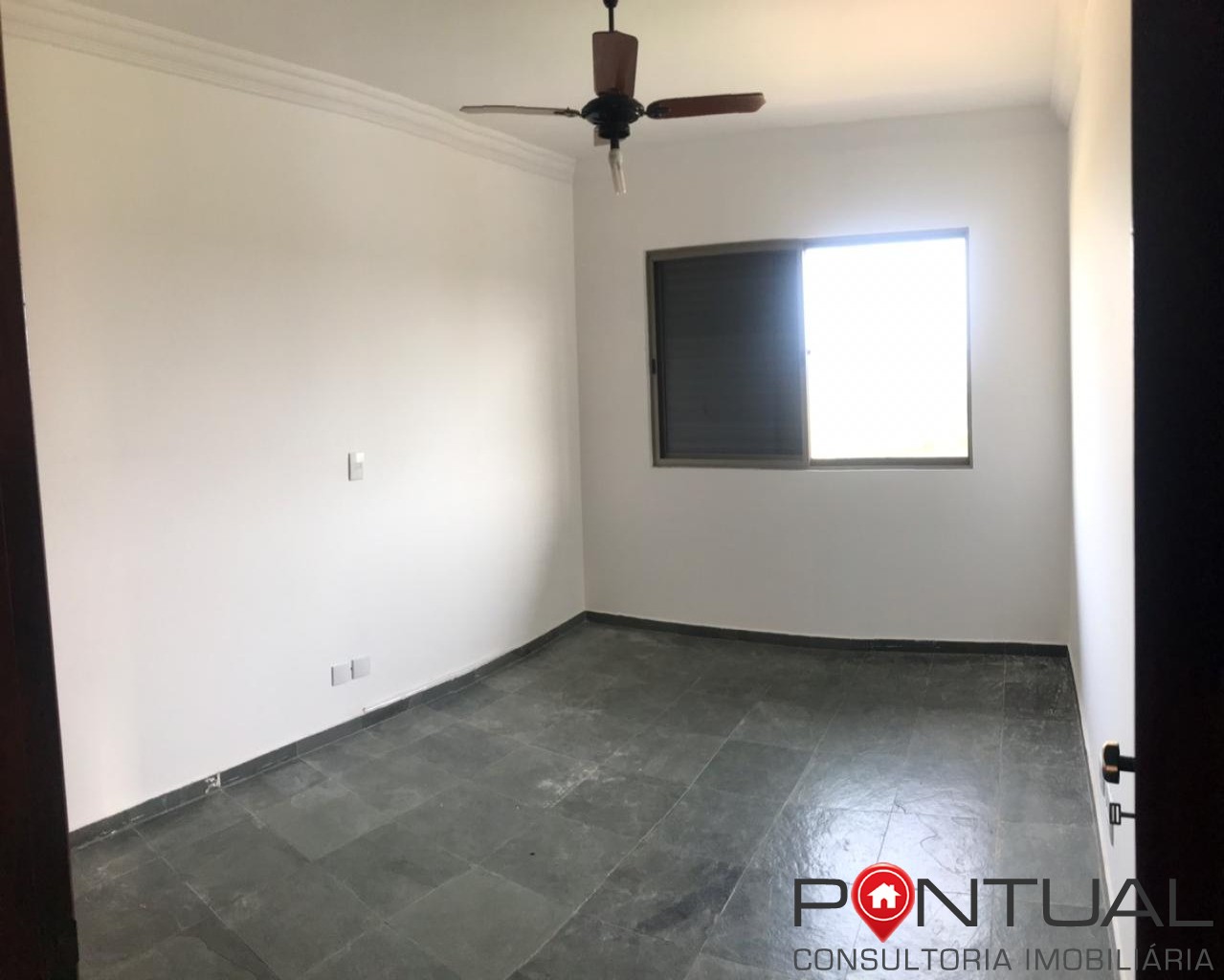 Apartamento à venda edifício michaela, 3 dorms (1 suíte), b.