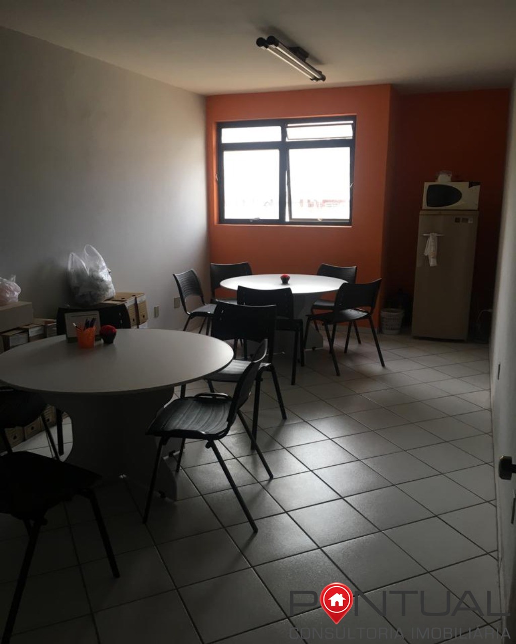 Sala comercial para alugar centro de marília. Agende a sua v