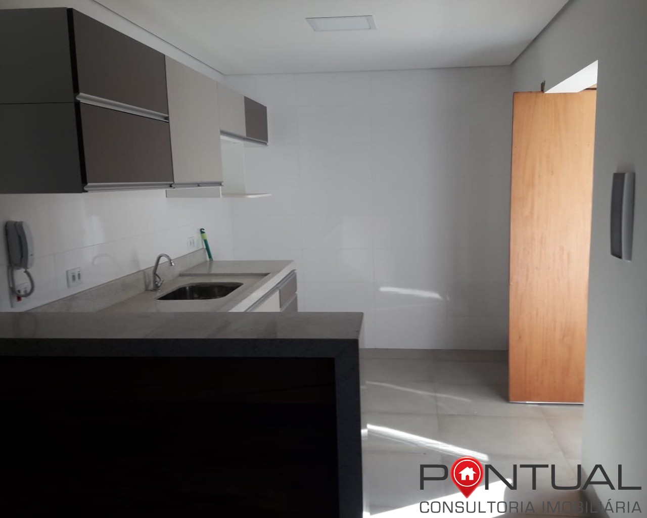 Apartamento à venda no Fragata, 2 dorms, perto da FAMEMA. Pontual Imóveis sua imobiliária em Marília.