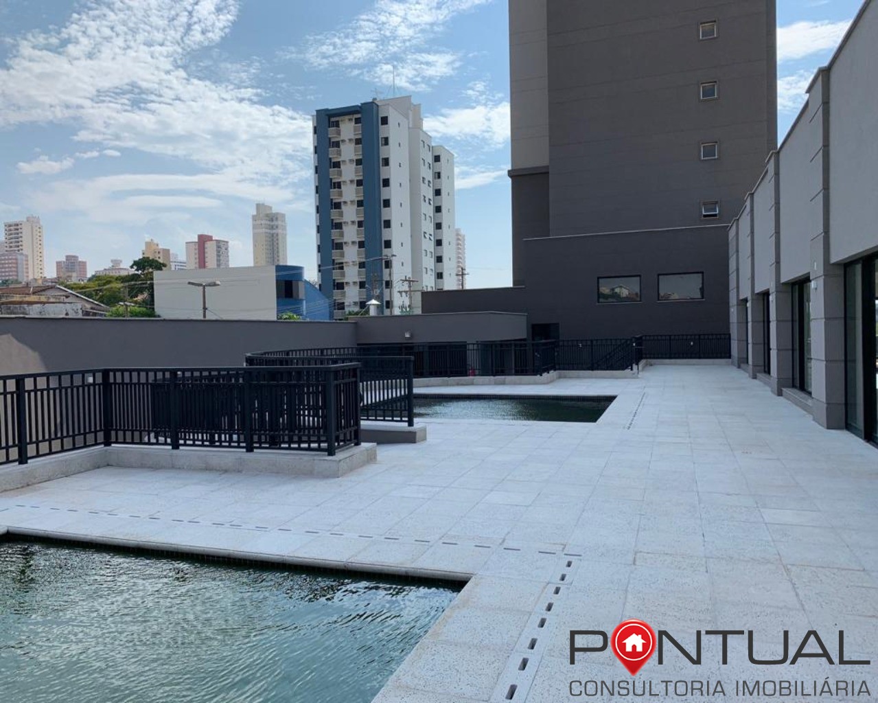 Apartamento em Marília com 3 quartos, suíte, 2 vagas, 110m² na Praça Villas Lobos. Agende visita hoje.