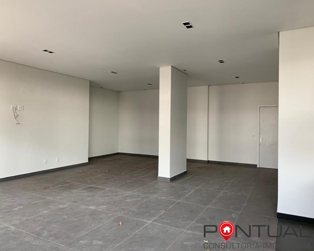 Apartamento em Marília com 3 quartos, suíte, 2 vagas, 110m² na Praça Villas Lobos. Agende visita hoje.