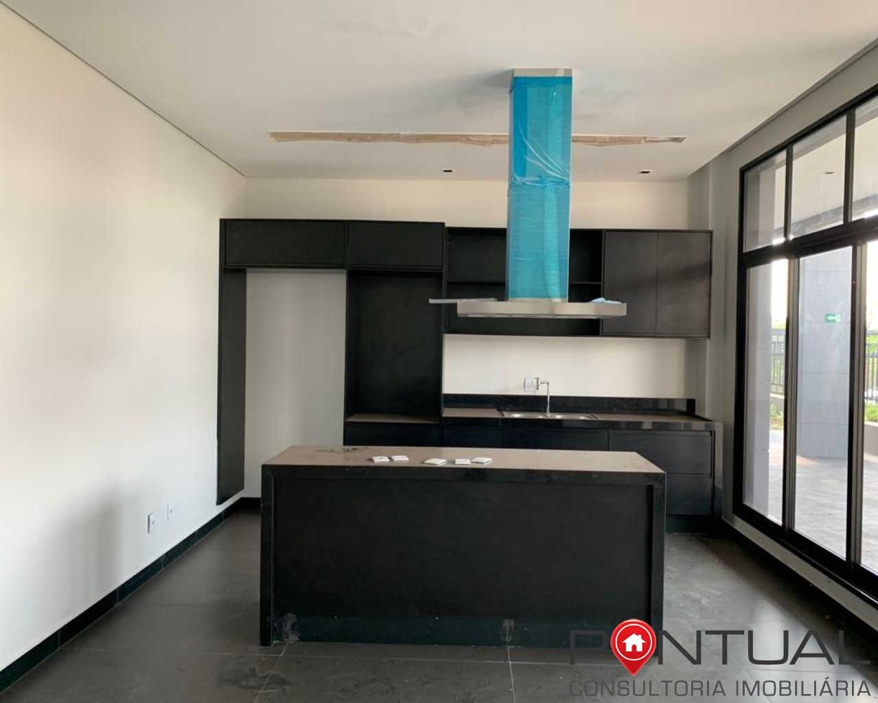 Apartamento em Marília com 3 quartos, suíte, 2 vagas, 110m² na Praça Villas Lobos. Agende visita hoje.