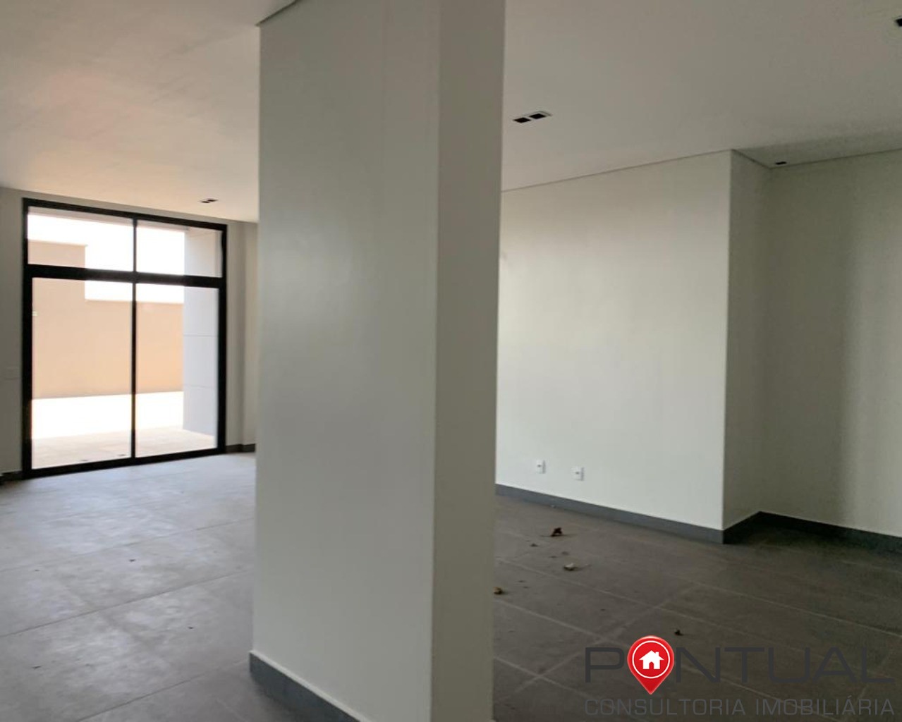 Apartamento em Marília com 3 quartos, suíte, 2 vagas, 110m² na Praça Villas Lobos. Agende visita hoje.