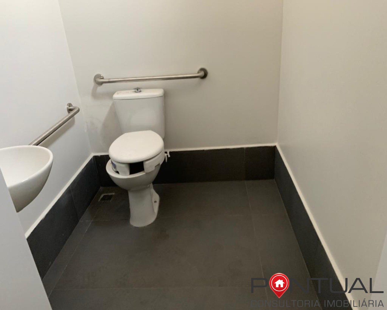 Apartamento em Marília com 3 quartos, suíte, 2 vagas, 110m² na Praça Villas Lobos. Agende visita hoje.