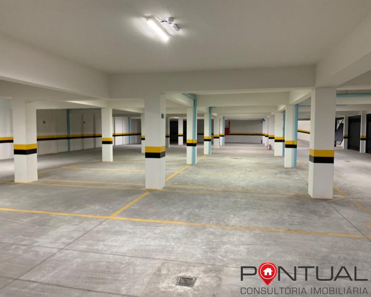 Apartamento em Marília com 3 quartos, suíte, 2 vagas, 110m² na Praça Villas Lobos. Agende visita hoje.