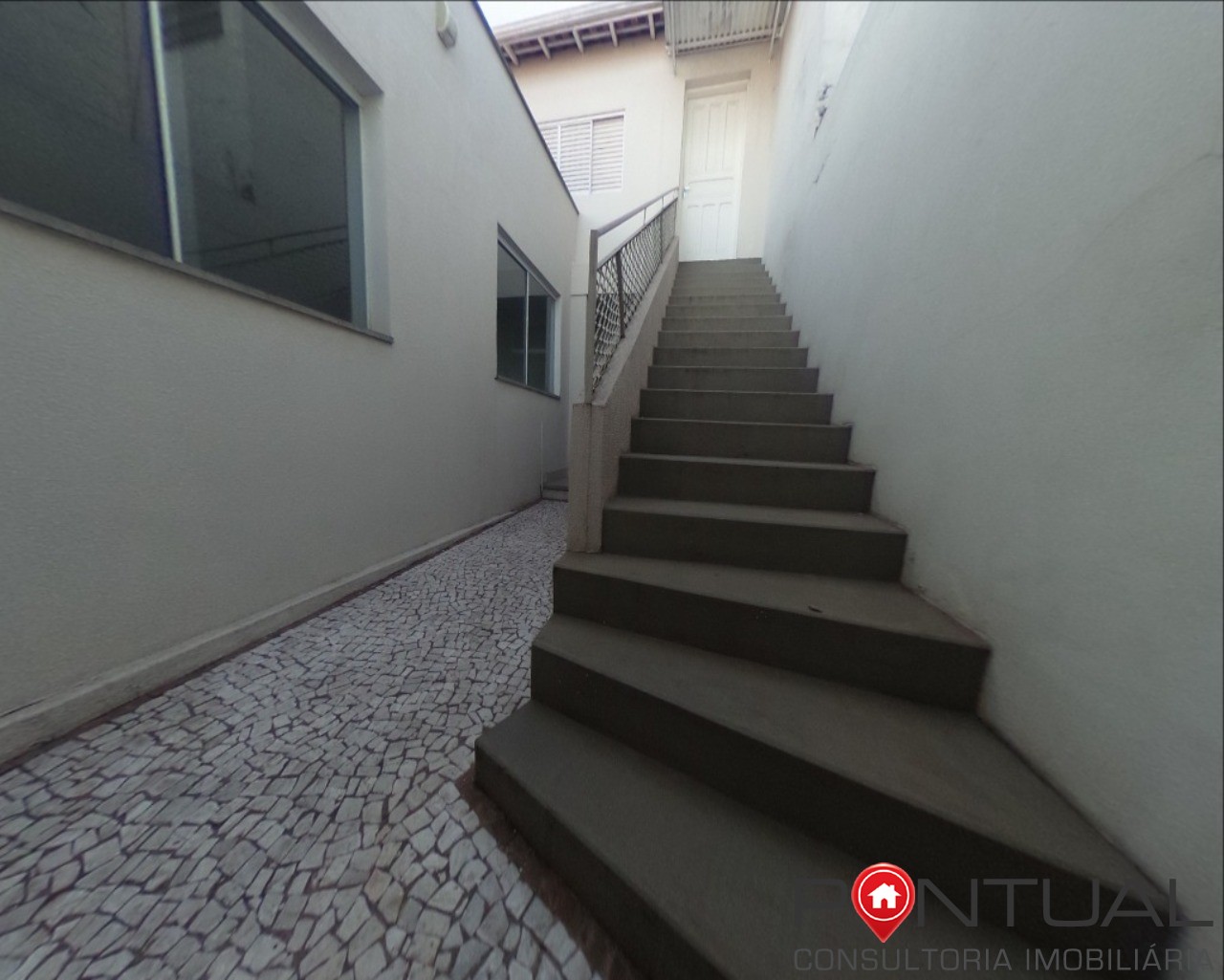 Salão Comercial para alugar Localizado no Centro, Marília SP. Venha conhecer.