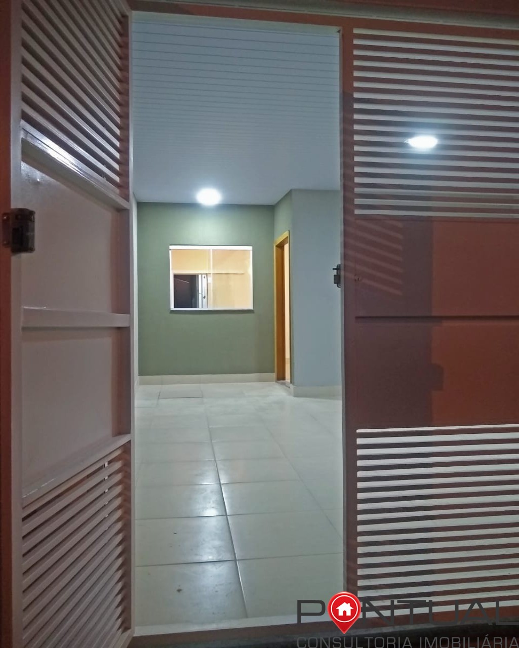 Casa Nova à Venda no Bairro Jardim Santa Antonieta em Marília. Venha visitar!