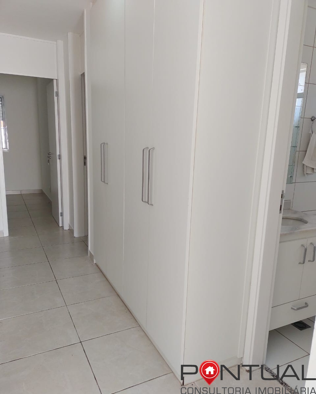 Casa em condomínio à venda em Marília. Confira!