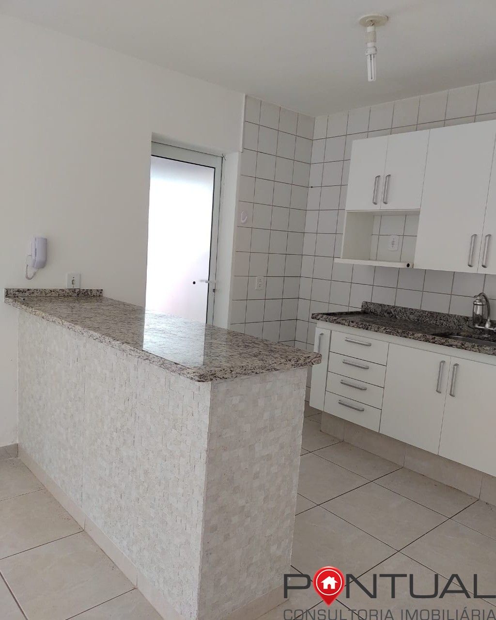 Casa em condomínio à venda em Marília. Confira!