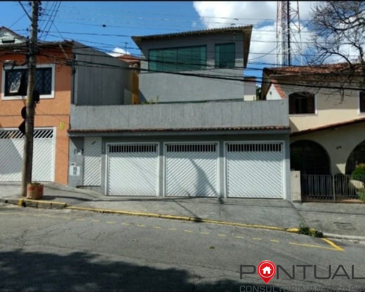 Belíssima Casa de Alto Padrão à Venda em SP