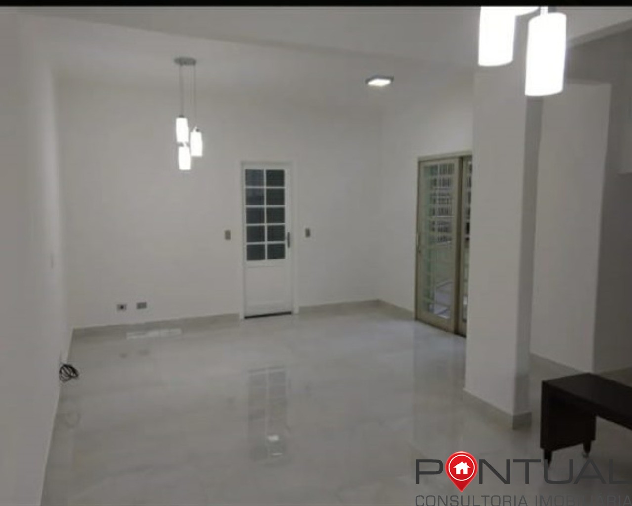 Belíssima Casa de Alto Padrão à Venda em SP