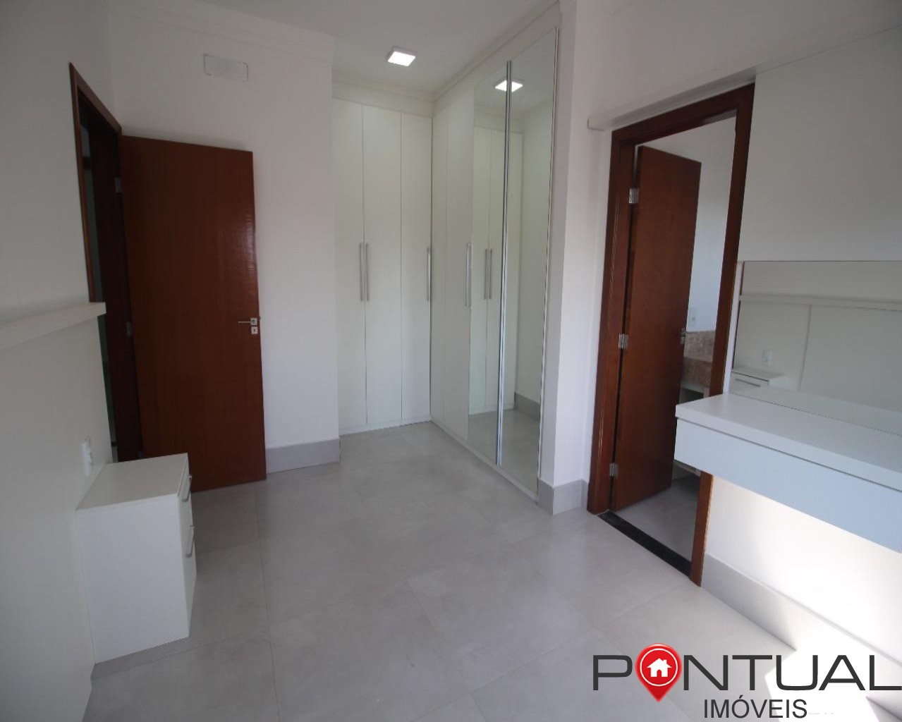 Sobrados à venda no residencial momente em marília. Conheça!