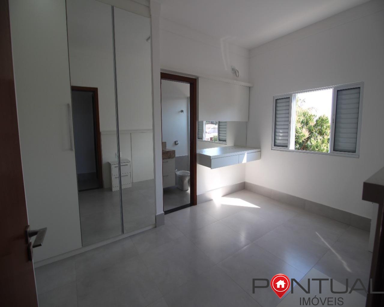 Sobrados à venda no residencial momente em marília. Conheça!