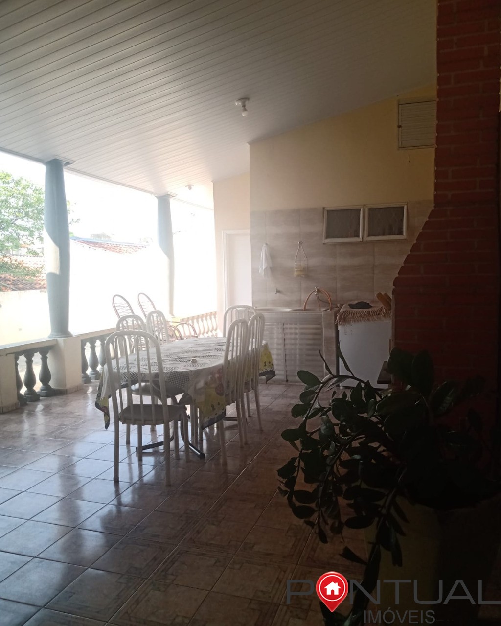 Casa à venda em Marília no bairro Palmital. Venha Visitar!