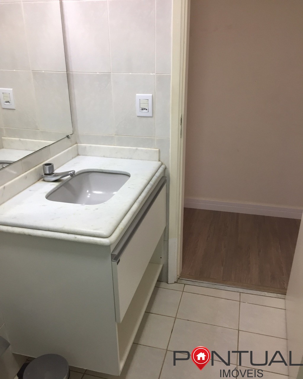 Apartamento a venda. Venha conhecer.