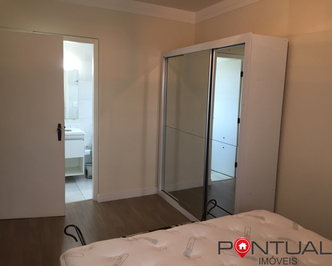 Apartamento a venda. Venha conhecer.