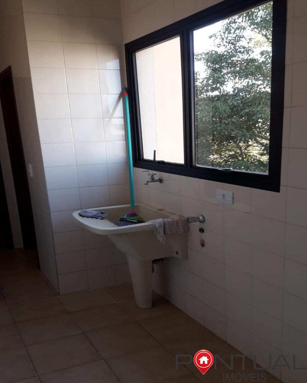 Apartamento para venda e Locação em Marília na área central