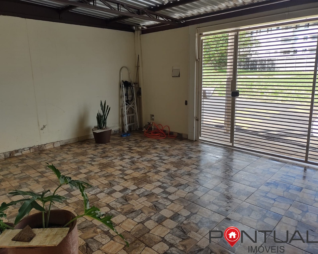 Casa à venda em marília no bairro jardim morumbi. Agende uma