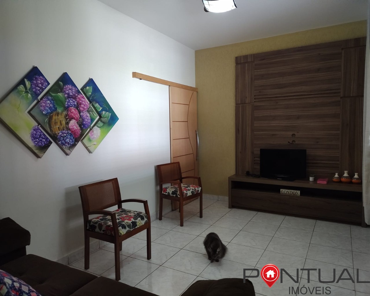 Casa à venda em marília no bairro jardim morumbi. Agende uma