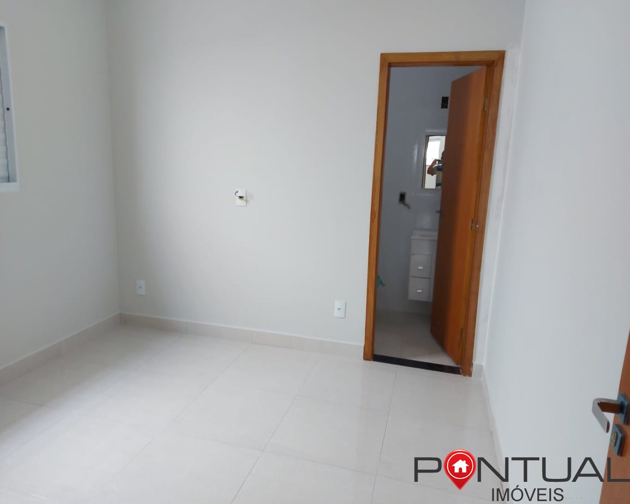 Casa de 3 Dorms (1 Suíte) à Venda em Marília no bairro Palmital Analisa Permuta! Pontual Imóveis sua imobiliária em Marília de confiança