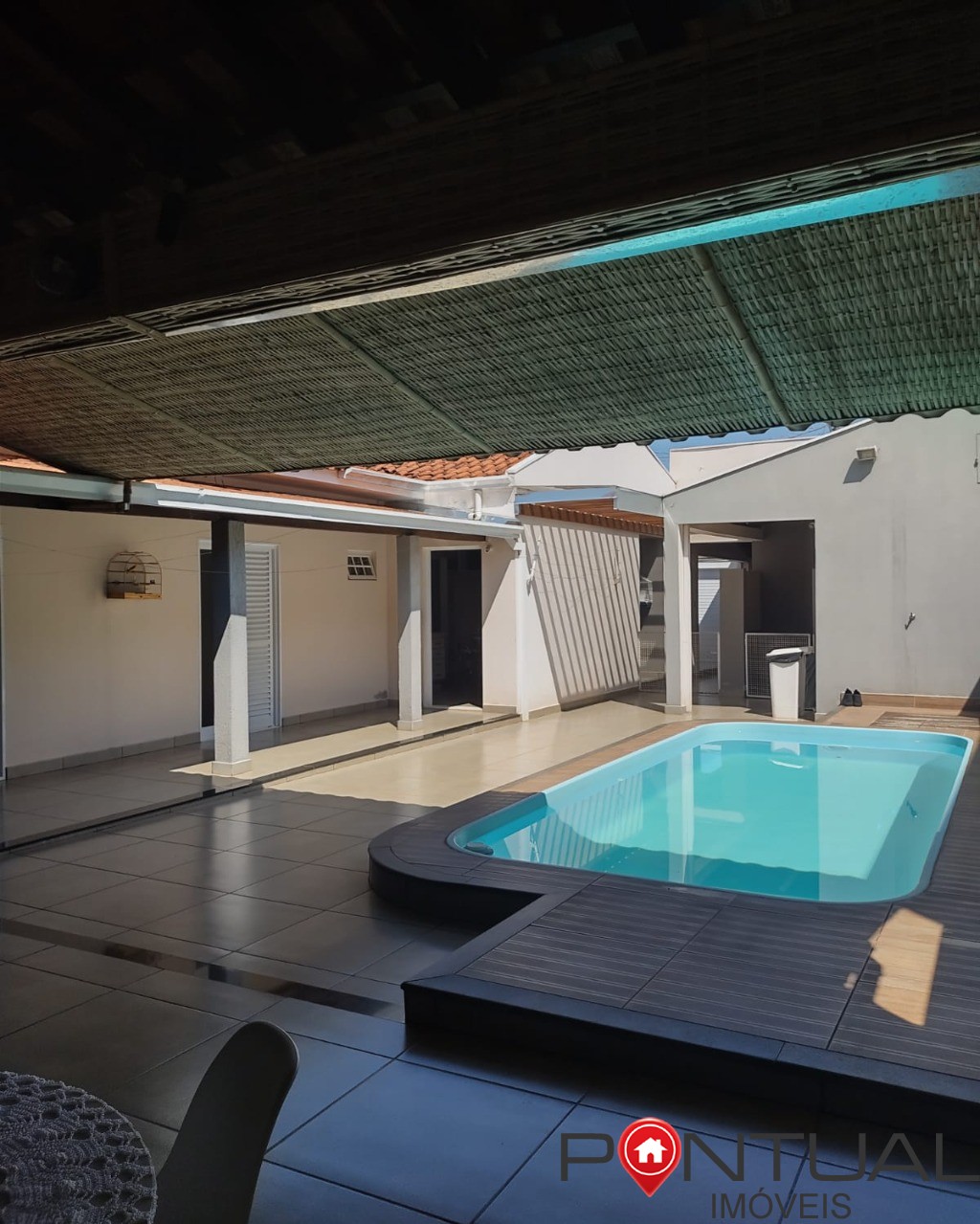 Casa com piscina b. Sasazaki ? casas a venda em marília pont