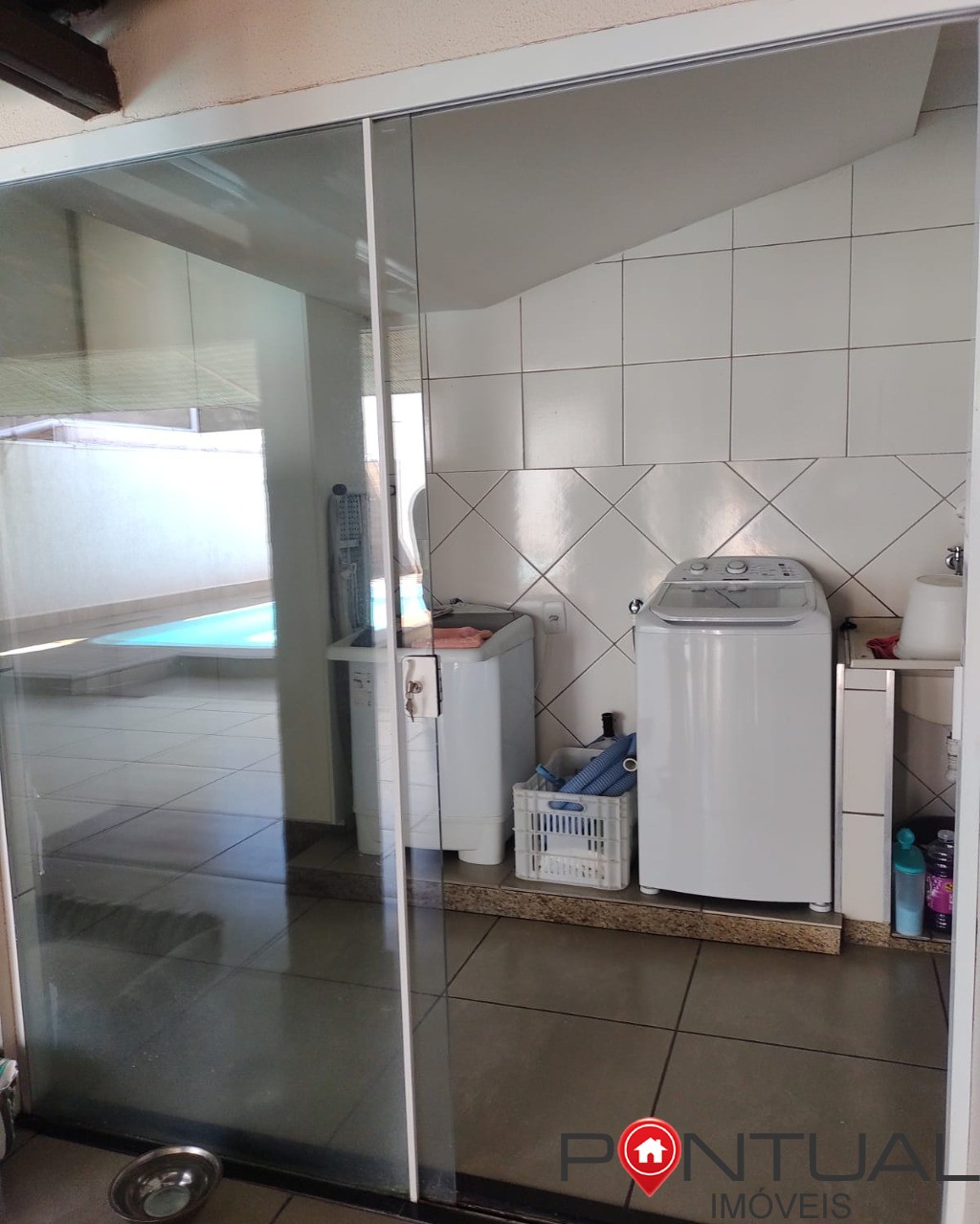 Casa com piscina b. Sasazaki ? casas a venda em marília pont