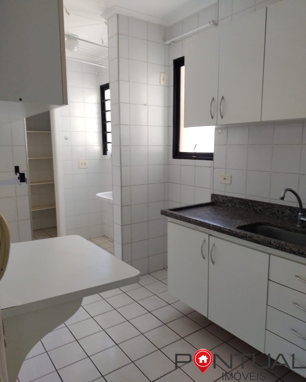 Apartamento à venda em Marília no Edifício Century. Venha visitar!