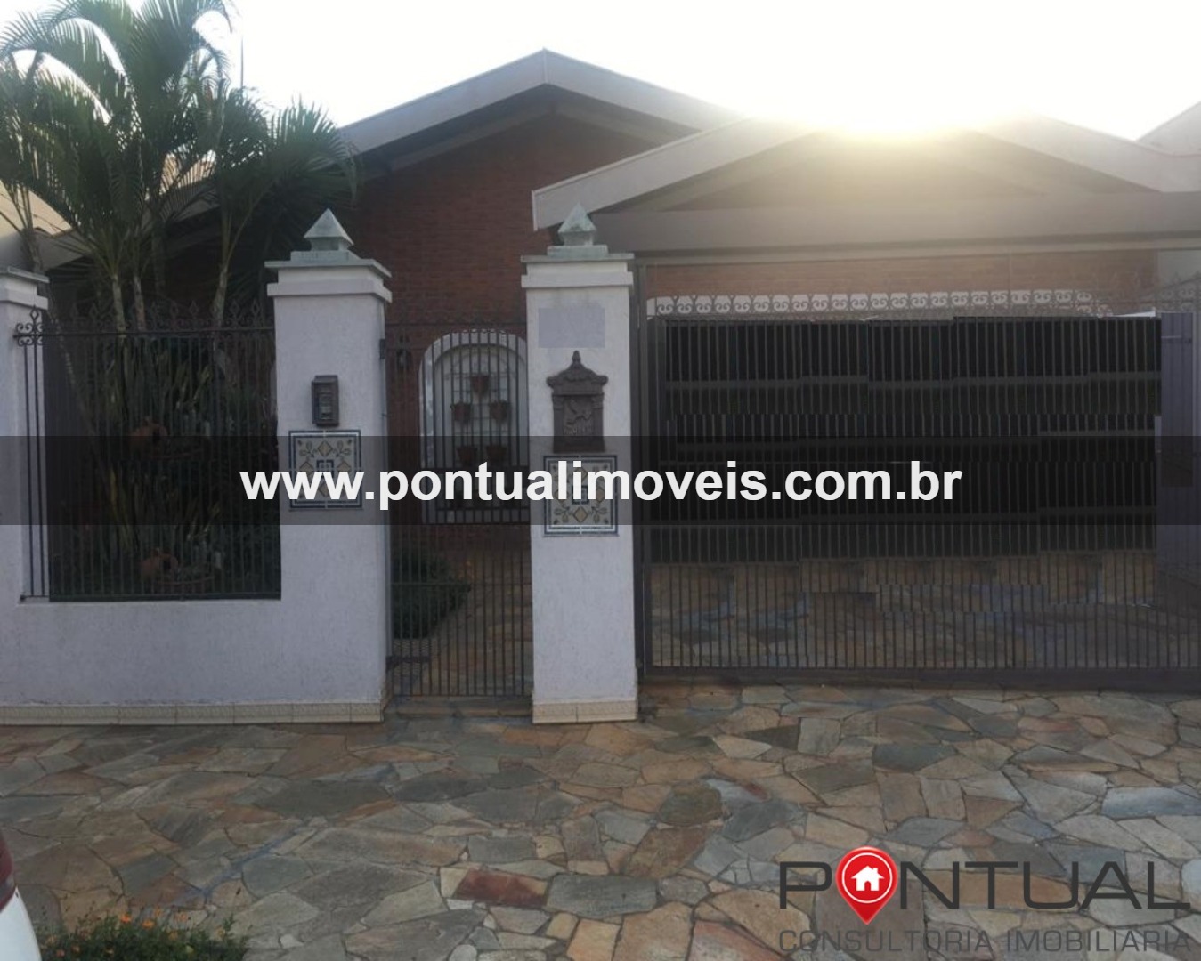 Casa à Venda Jardim Maria Izabel 3 Quartos Suíte SPA Sauna R$ 850mil - Confira Já! Pontual Imóveis sua imobiliária em Marília