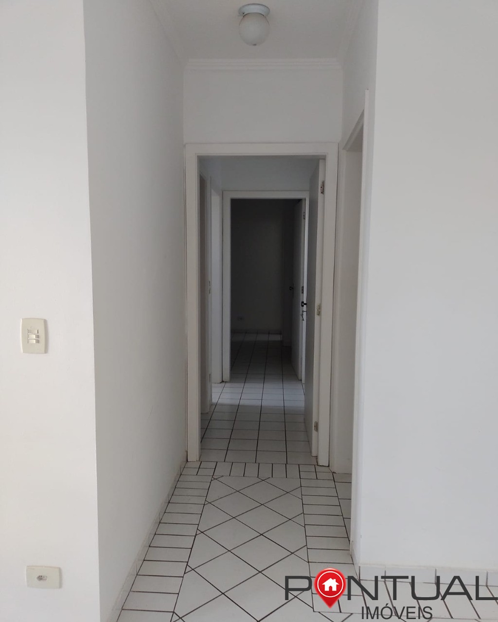 Apartamento à venda em Marília no Edifício Century. Venha visitar!