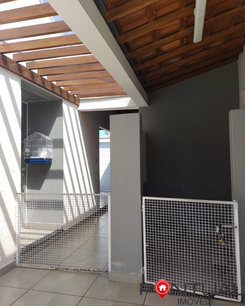 Casa com Piscina B. Sasazaki ? Casas a venda em Marília Pontual Imóveis Imobiliaria Marilia ? Valor Negociável Agende sua Visita Agora