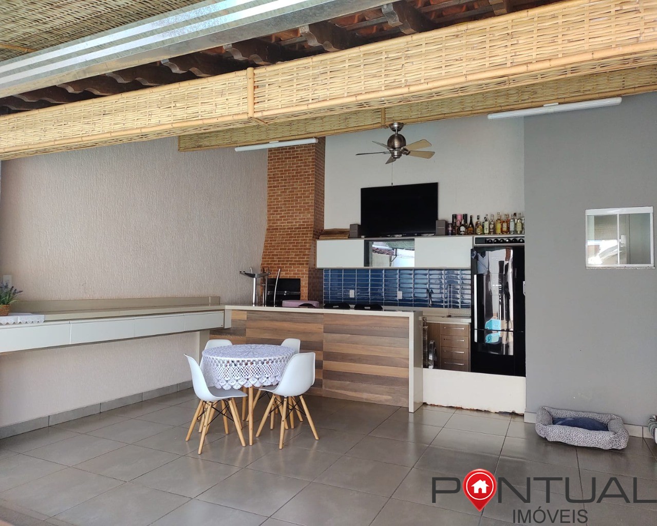 Casa com piscina b. Sasazaki ? casas a venda em marília pont