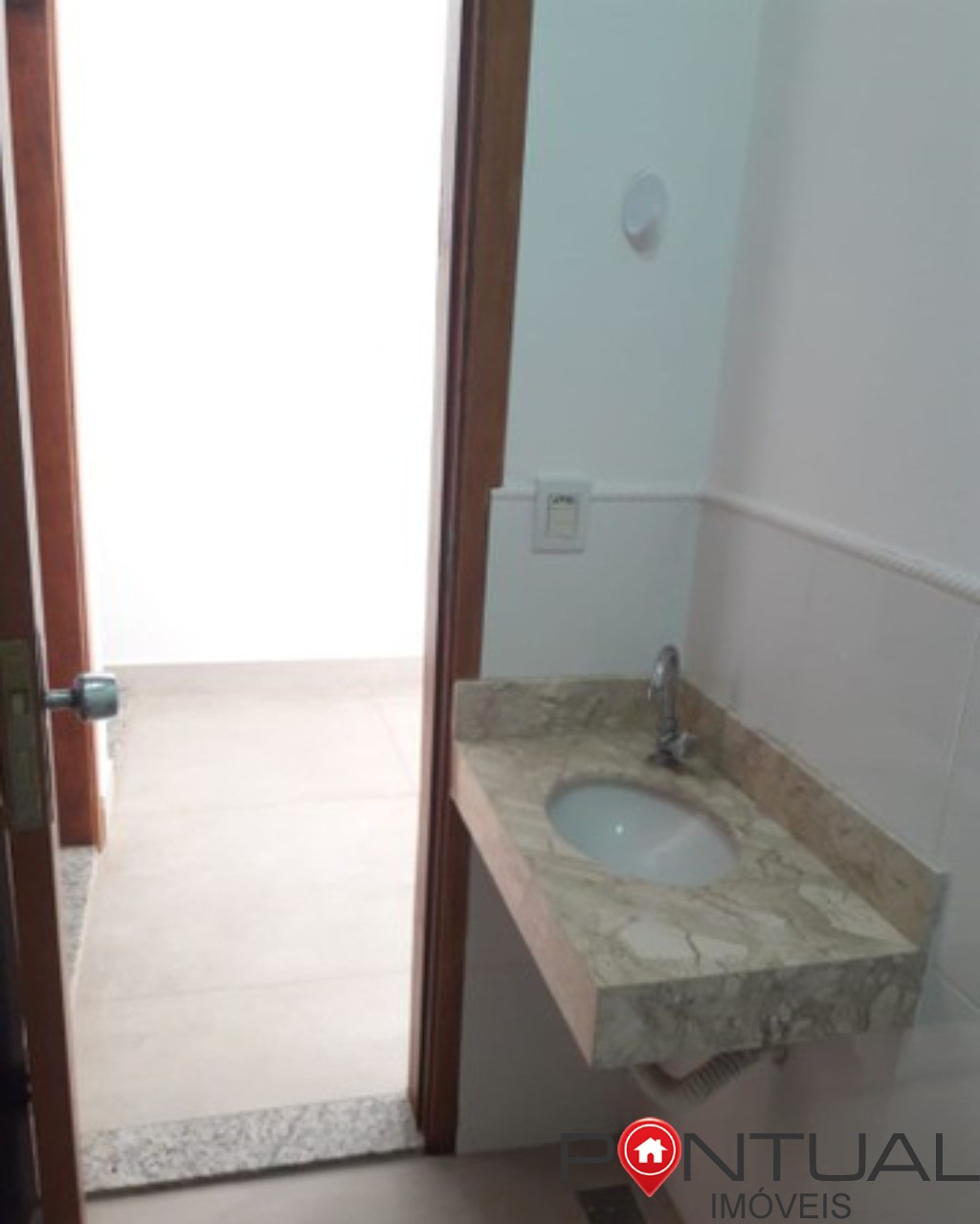 Casa Alto Cafezal c/ Piscina ? Casas a venda em Marília Pontual Imóveis Imobiliaria Marilia ? Aceita Permuta Agende Visita Agora