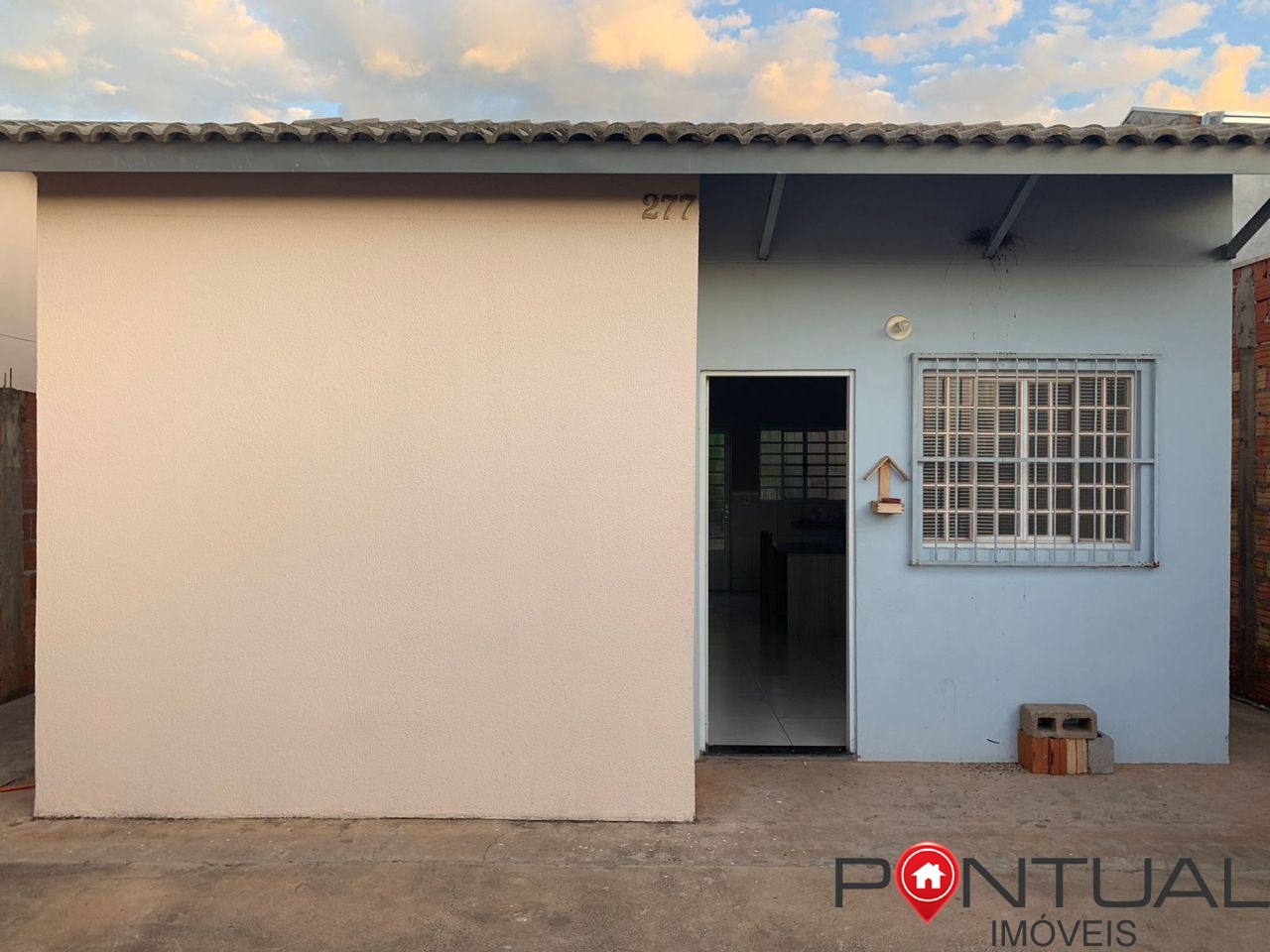 Casa para locação no bairro armando mascaro