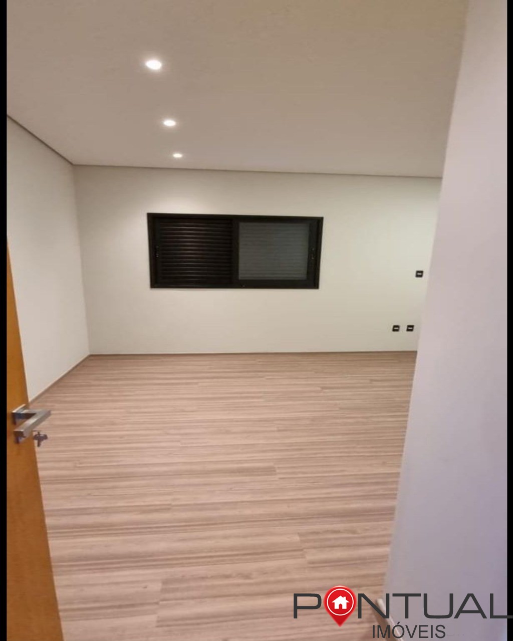 Casa à venda marília reserva esmeralda casa com piscina 3 su