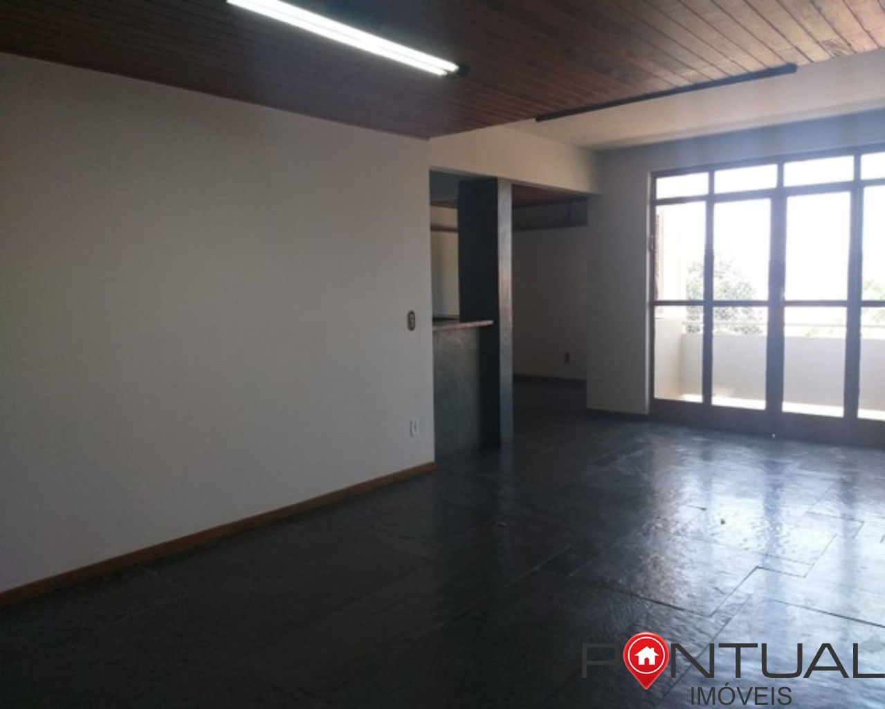 Apartamento à Venda em Marília no Centro