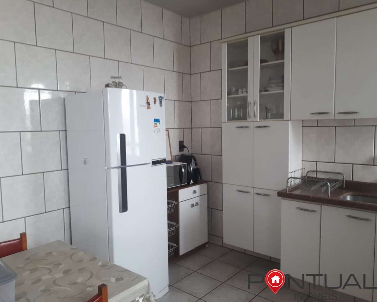 Imperdível casa à venda em Marília-SP, Parque São Jorge: 3 quartos, 1 suíte, 1 sala, 180m²!
