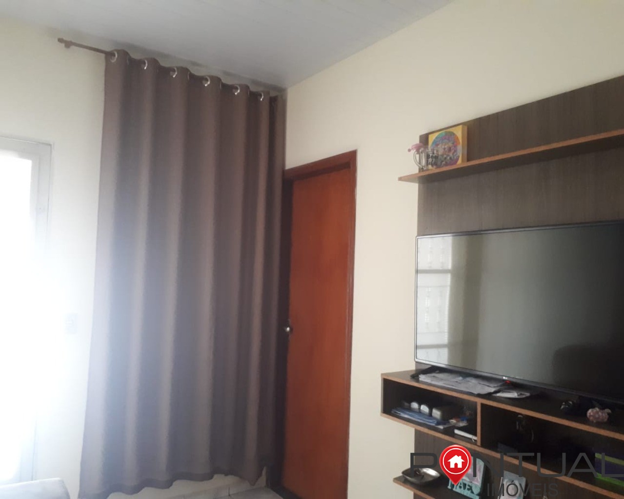 Imperdível casa à venda em Marília-SP, Parque São Jorge: 3 quartos, 1 suíte, 1 sala, 180m²!