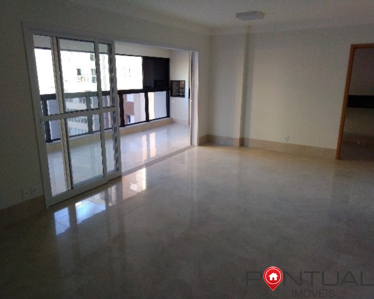 Apartamento à Venda em Marília no Residencial Zurich. Venha conhecer!