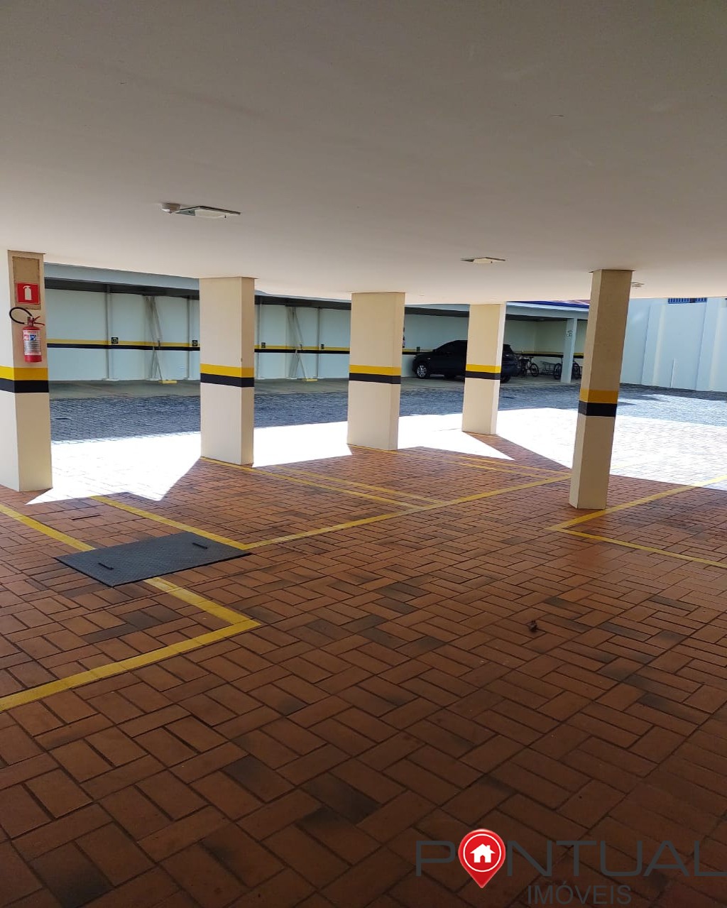 Apartamento à Venda em Marília no Edifício Michaella. Venha VIsitar!