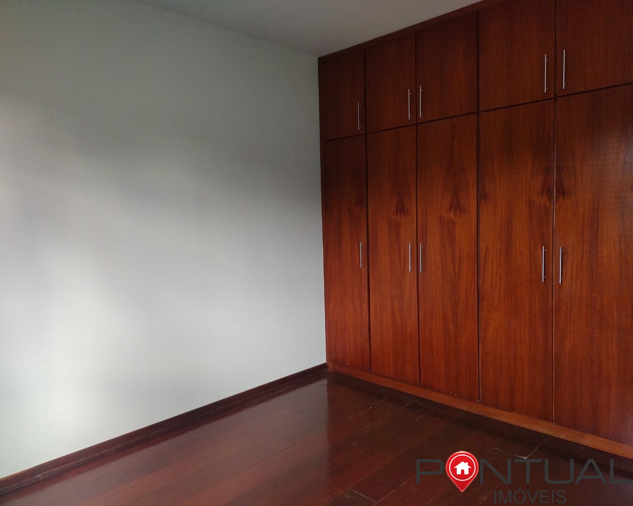 Apartamento à Venda em Marília no Edifício Michaella. Venha VIsitar!