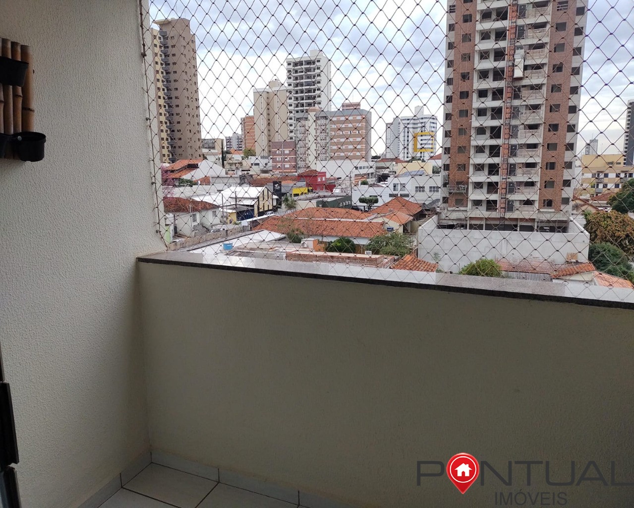 Apartamento 2 suítes venda em Marília no Edifício Manhattan Barbosa R$ 440.000 - Aceita negociação - Pontual Imóveis sua imobiliária em Marília