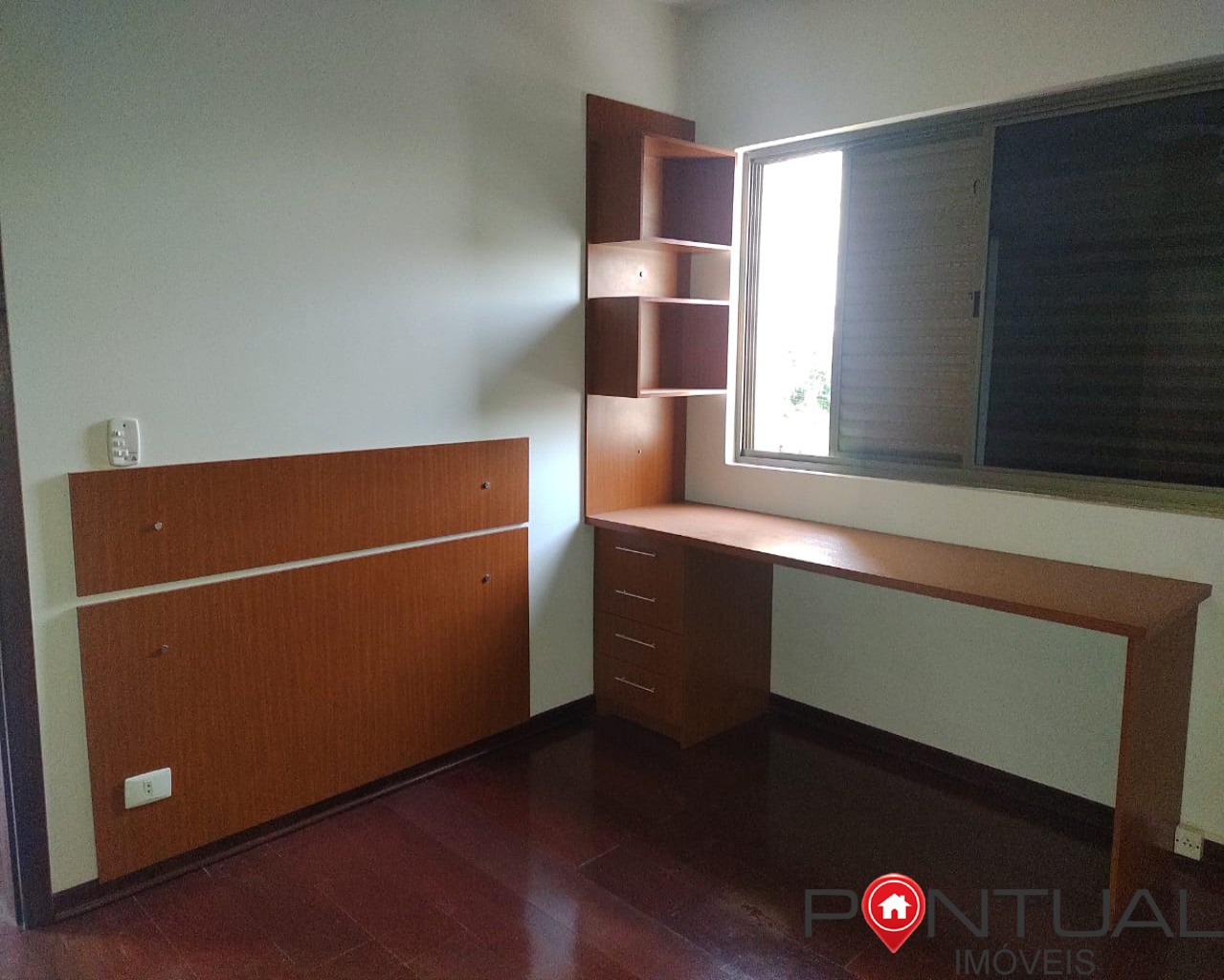 Apartamento à Venda em Marília no Edifício Michaella. Venha VIsitar!