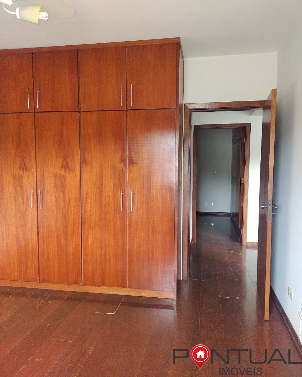 Apartamento à Venda em Marília no Edifício Michaella. Venha VIsitar!