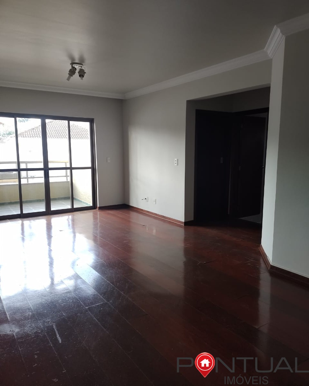 Apartamento à Venda em Marília no Edifício Michaella. Venha VIsitar!