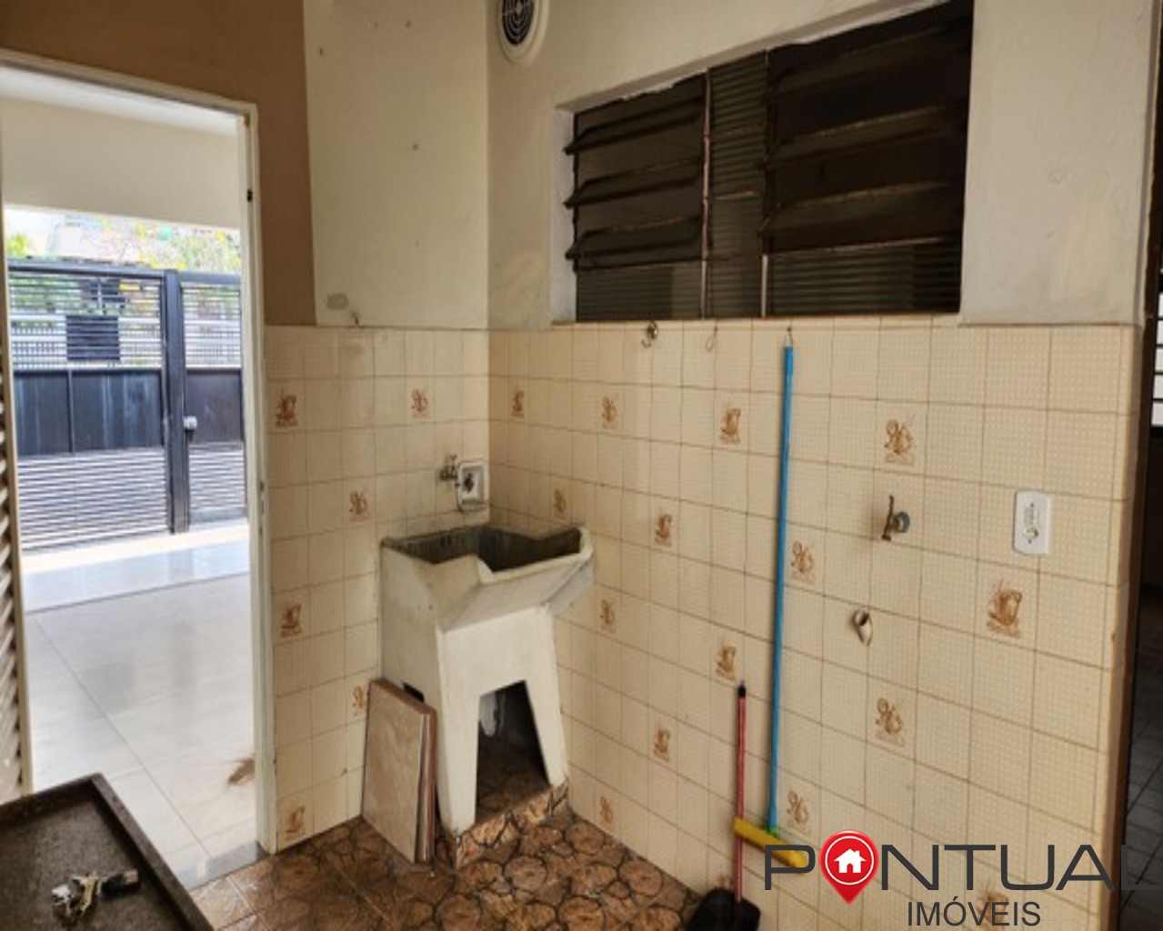 Casa à Venda Marília 3 Quartos Suíte Edícula R$ 680.000 - Próximo Chaplin! Pontual Imóveis sua imobiliária em Marília