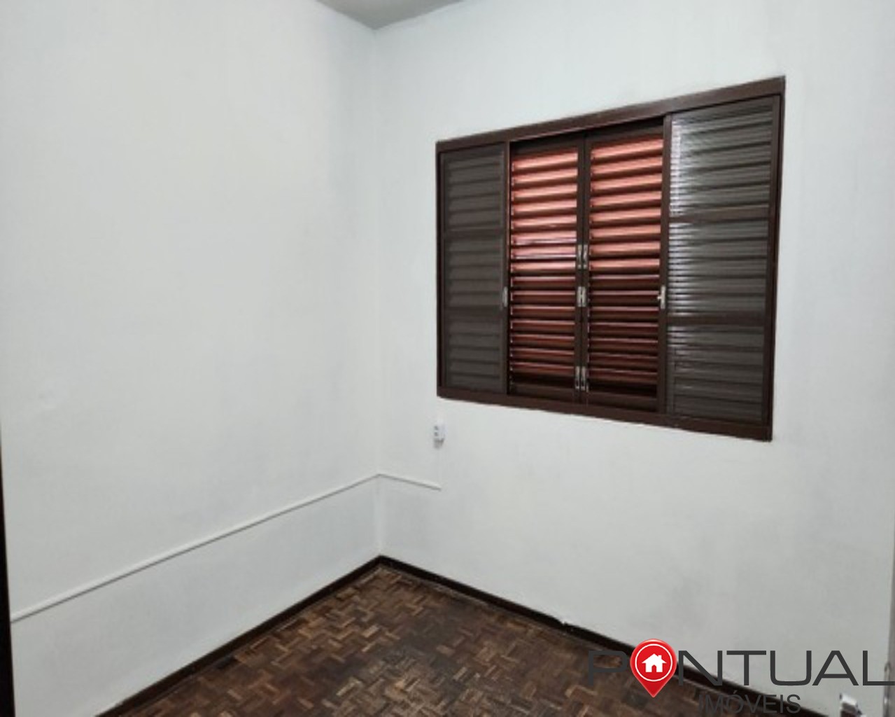Casa à Venda Marília 3 Quartos Suíte Edícula R$ 680.000 - Próximo Chaplin! Pontual Imóveis sua imobiliária em Marília