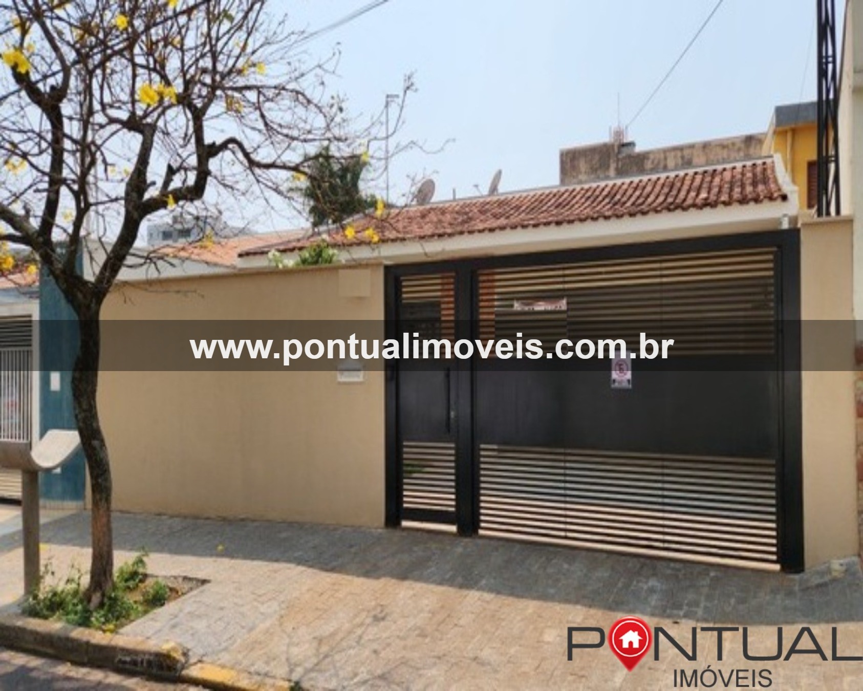 Casa à Venda Marília 3 Quartos Suíte Edícula R$ 680.000 - Próximo Chaplin! Pontual Imóveis sua imobiliária em Marília