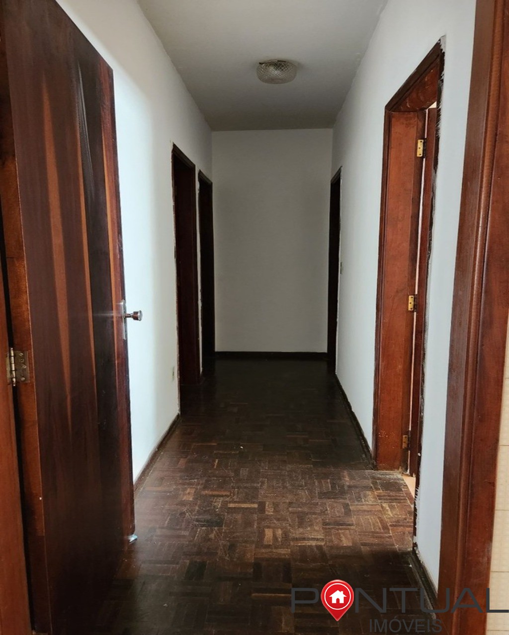 Casa à Venda Marília 3 Quartos Suíte Edícula R$ 680.000 - Próximo Chaplin! Pontual Imóveis sua imobiliária em Marília